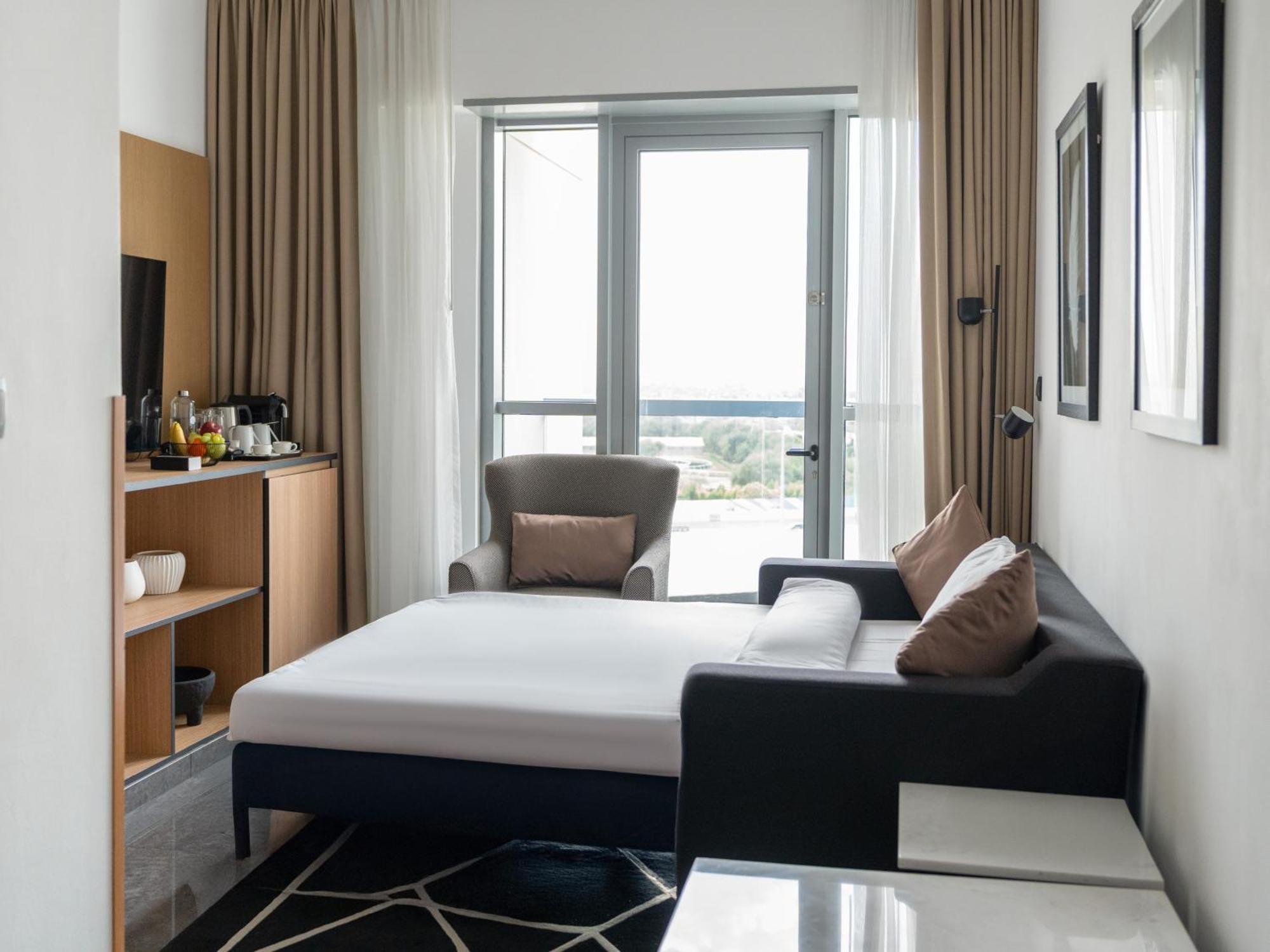 ホテル The First Collection Dubai Business Bay 部屋 写真